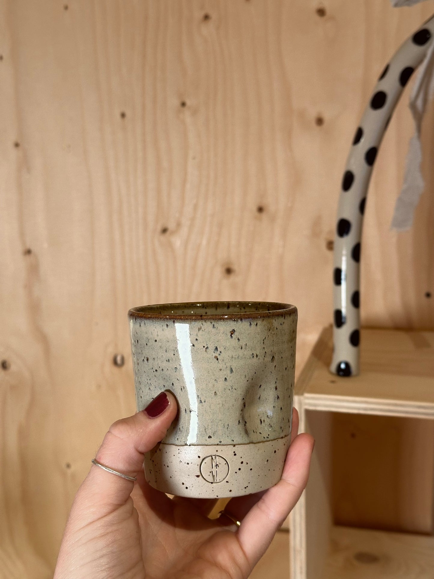 Cup with plate Buckla