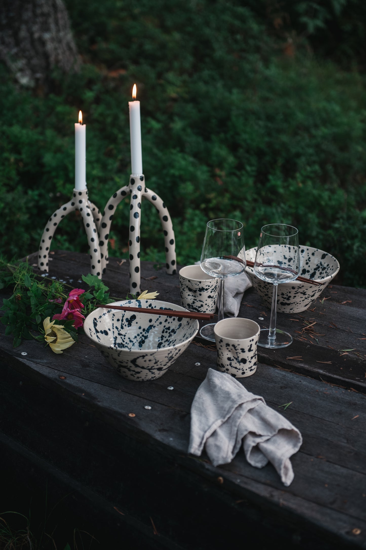 Cup with plate Buckla