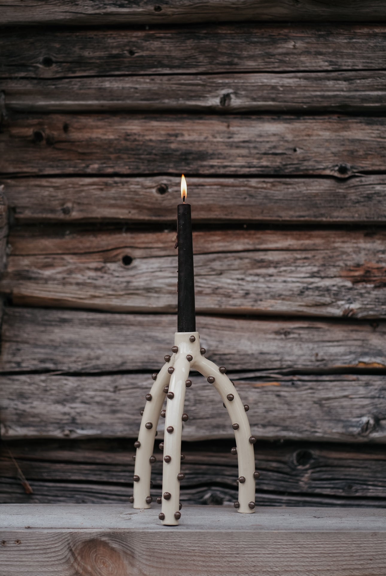 Ljusstake Spe bruna pärlor
